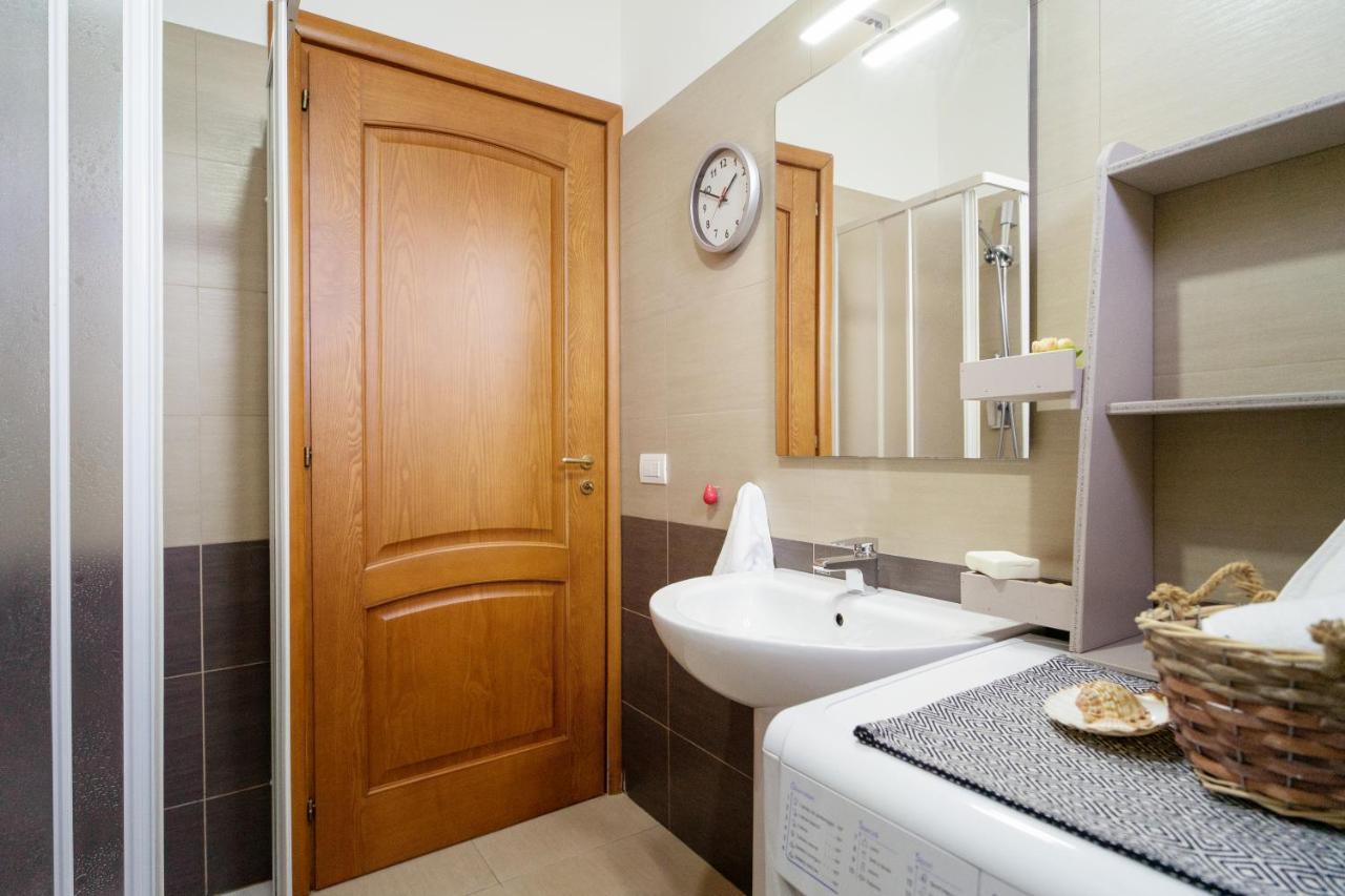 Апартаменти Porto Frailis 2 Тортолі Екстер'єр фото