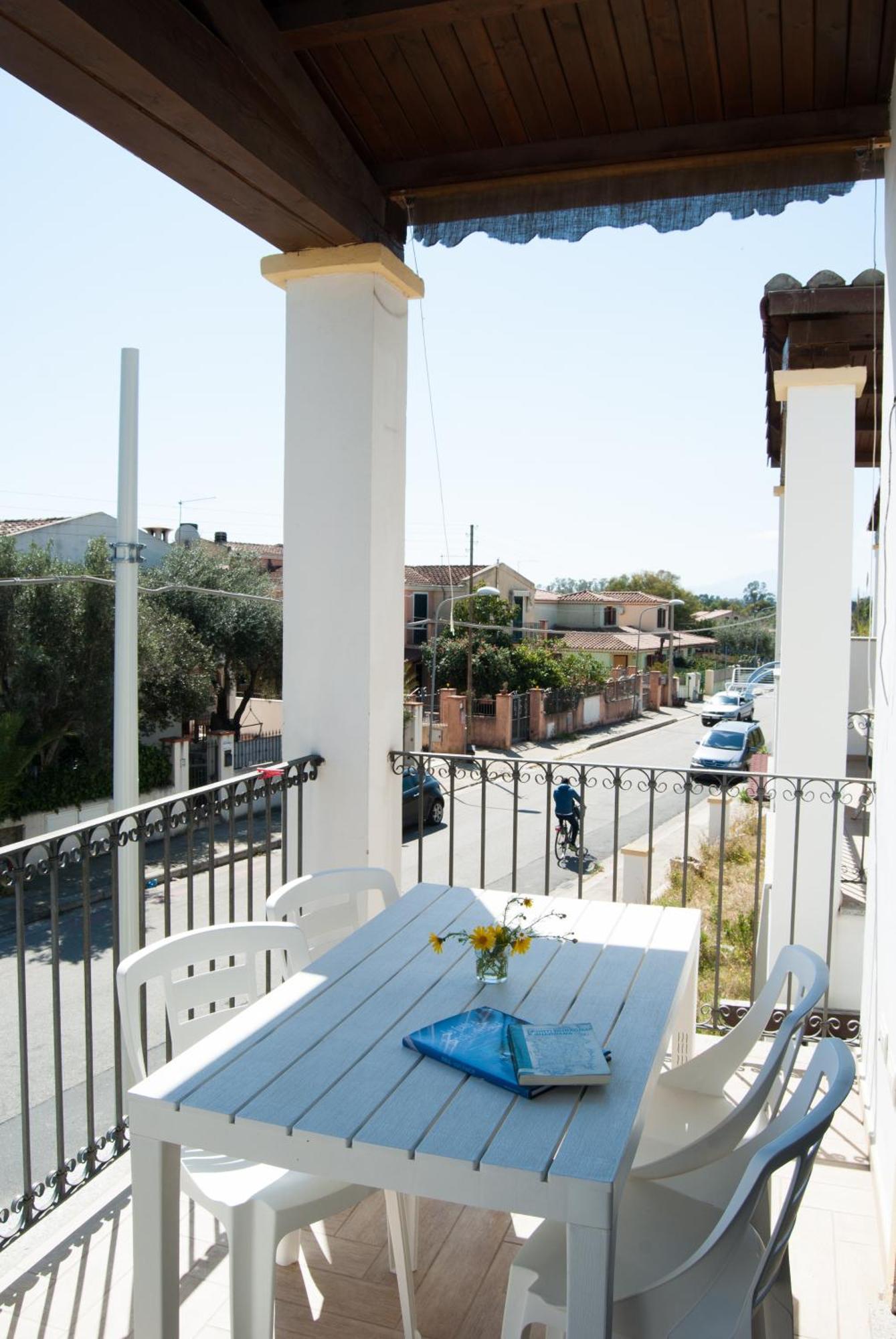 Апартаменти Porto Frailis 2 Тортолі Екстер'єр фото